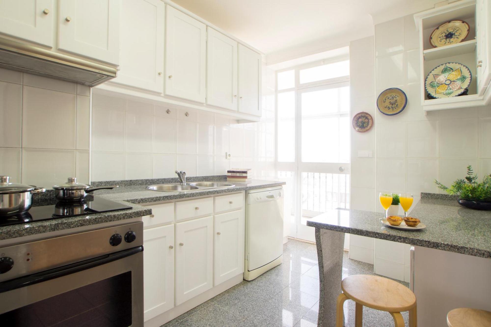 Sunny 4 Bedroom Apartment - With View Coimbra Exteriör bild