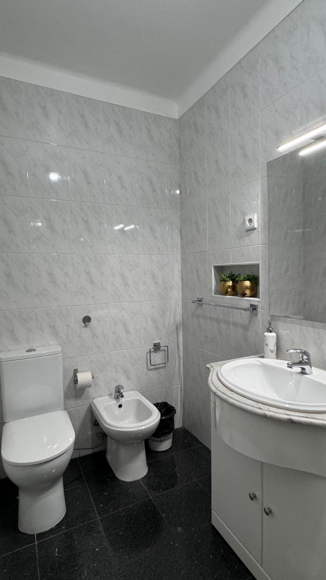 Sunny 4 Bedroom Apartment - With View Coimbra Exteriör bild