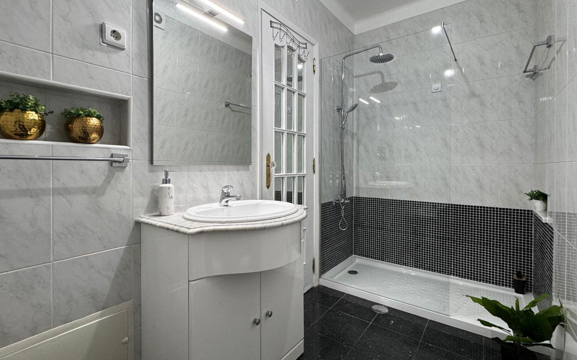 Sunny 4 Bedroom Apartment - With View Coimbra Exteriör bild